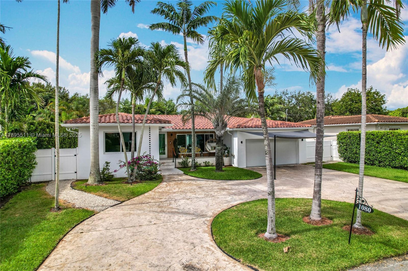 Building Photo - 1080 NE 104th St