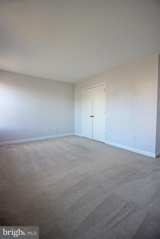 Building Photo - 13111 Willoughby Newton Dr