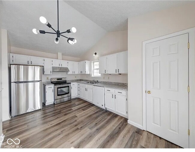 Building Photo - 7621 Orchard Village Dr