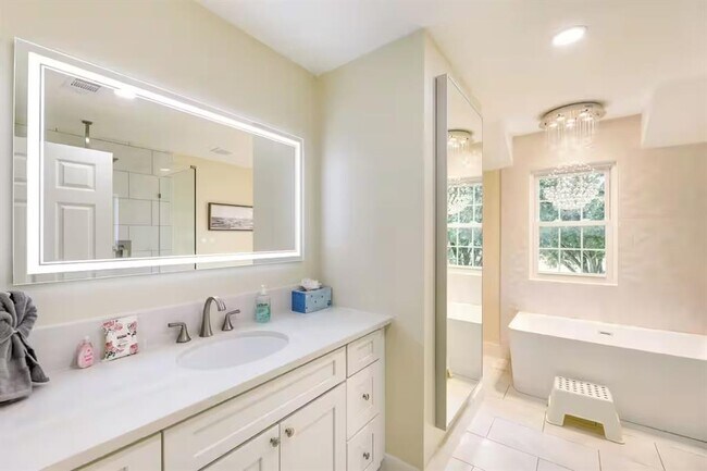 Building Photo - 1616 Co Rd 463