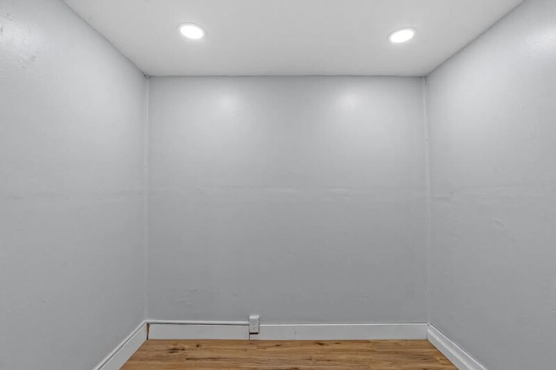 Building Photo - 179 Elk St