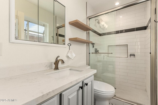 Building Photo - 8730 E Terrace Dr