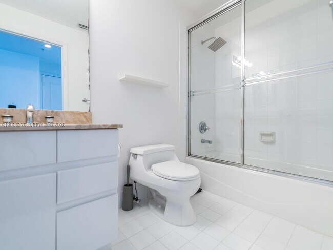 Building Photo - 888 Brickell Key Dr