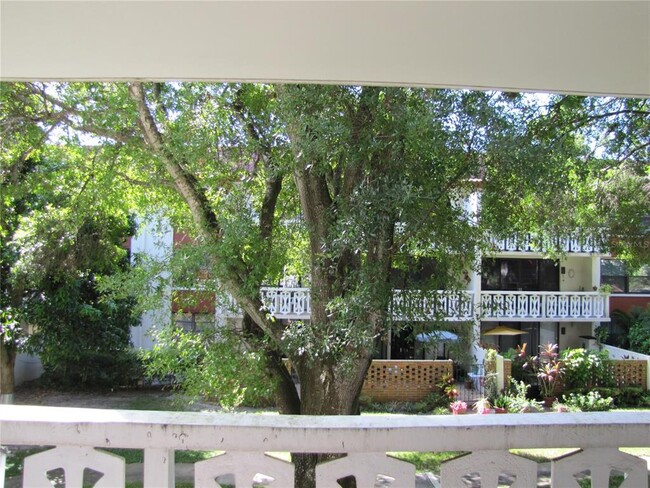 Building Photo - 2630 Pearce Dr