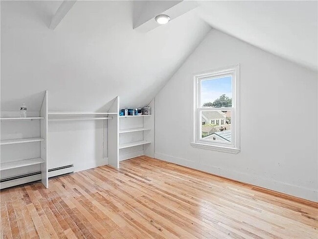 Building Photo - 85 Manistee St