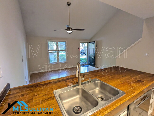 Building Photo - 602 Gatehouse Ln