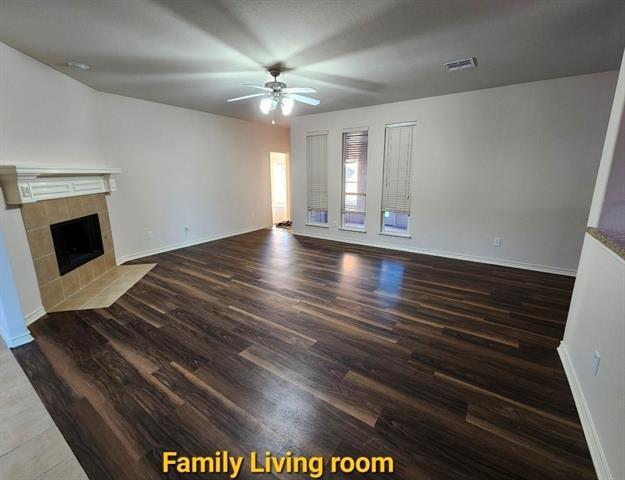 Building Photo - 1632 Lake Travis Dr