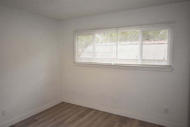 Building Photo - 7597 Orange Dr