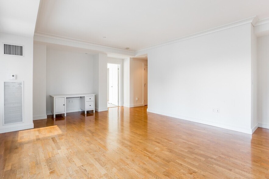 Building Photo - 778 Boylston St