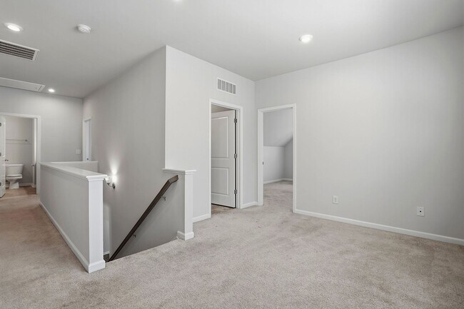 Building Photo - 1425 Haltwhistle St