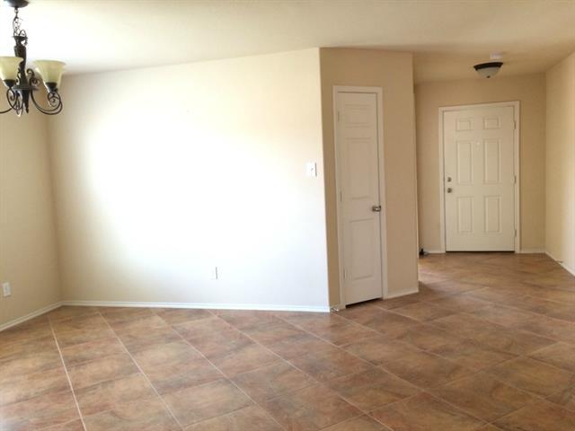 Building Photo - 7129 Derbyshire Dr