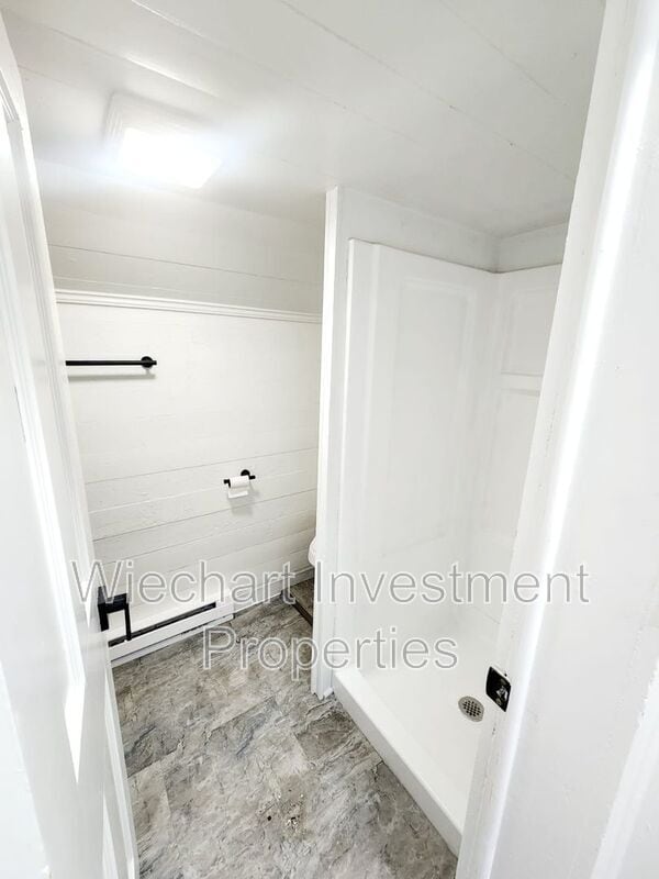 Building Photo - 931 1/2 W Wayne St