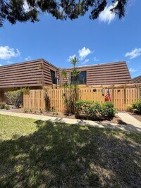 Building Photo - 2210 22nd Ln