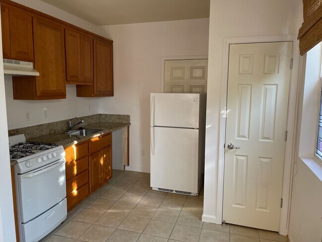 Building Photo - Studio in North East Santa Rosa