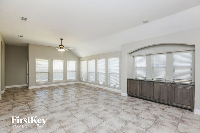Building Photo - 312 Waverly Dr