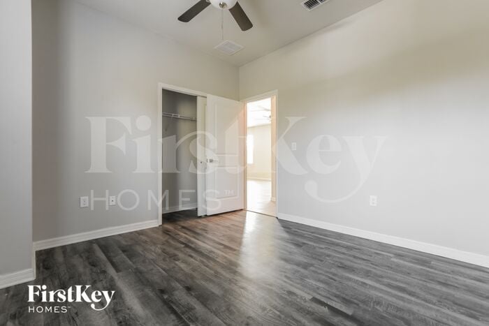 Building Photo - 2153 Littlefield Ln