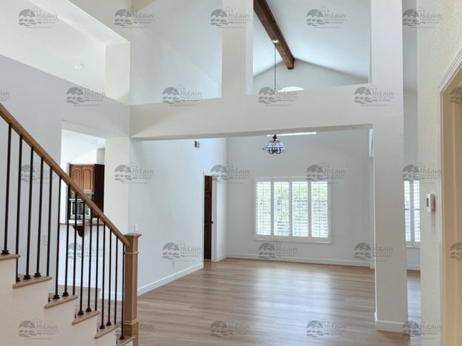 Building Photo - Shadowridge  Gorgeous 3 Bedroom Home In Desirable Neighborhood / Vista