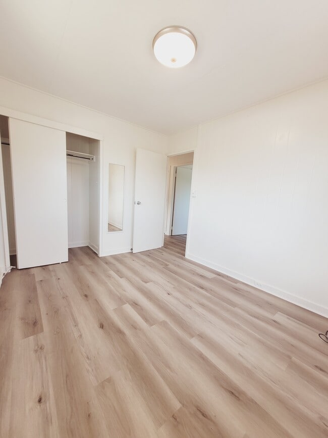 Building Photo - 41-536-536 Kumuhau St