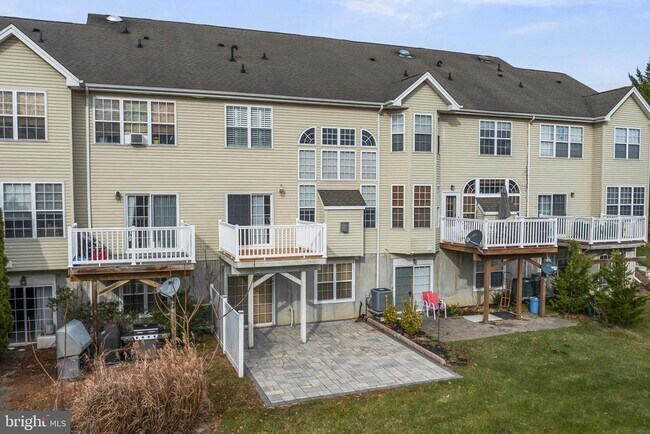 Building Photo - 149 Westbrook Dr