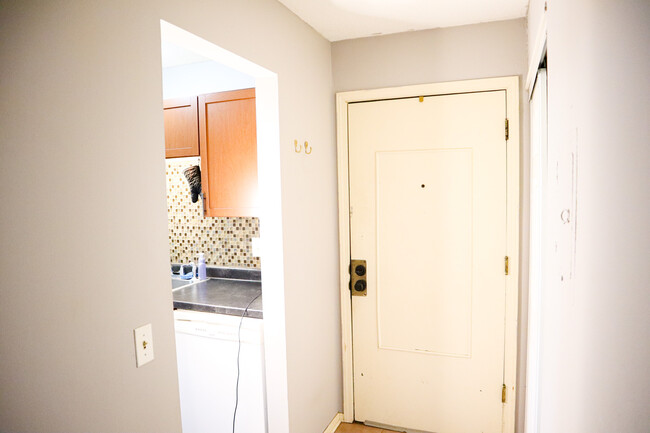 Building Photo - 1006 Westbrooke Way