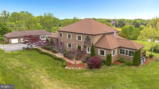Building Photo - 2277 Poplar Rd