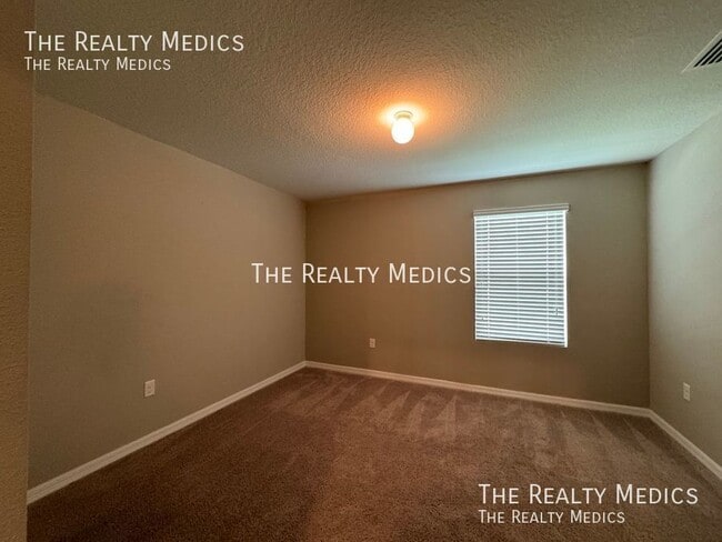 Building Photo - 2327 Ashberry Ridge Dr