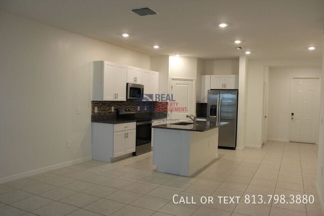 Building Photo - 10821 Fowlers Blf Ct