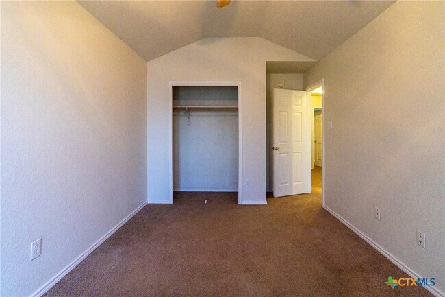 Building Photo - 3803 Lyna Ct