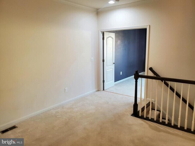 Building Photo - 42318 Benfold Square