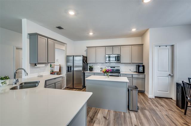 Building Photo - 11425 Silver Queen Dr