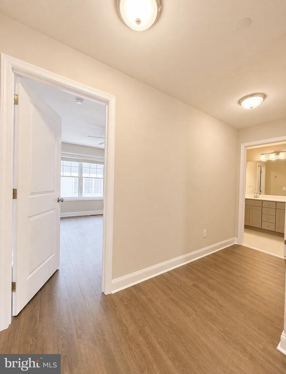 Building Photo - 903B Spring Mill Ave