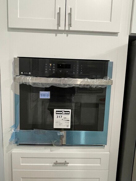 Building Photo - 66 Cedar Oaks Ave