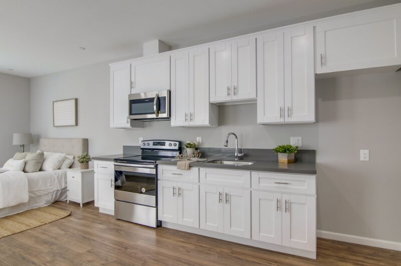 Building Photo - 532 Cesar E. Chavez Pkwy