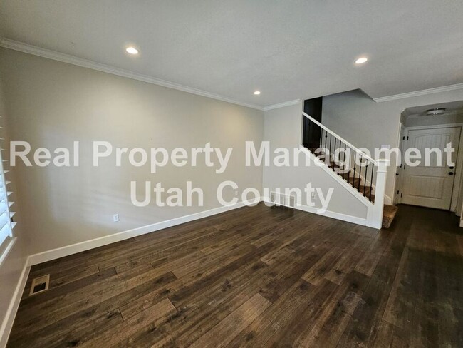 Building Photo - 950 N 940 W