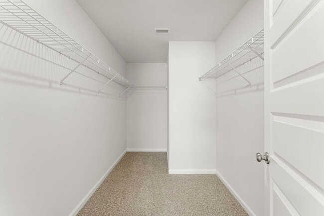 Building Photo - 5017 Rivergrass Dr