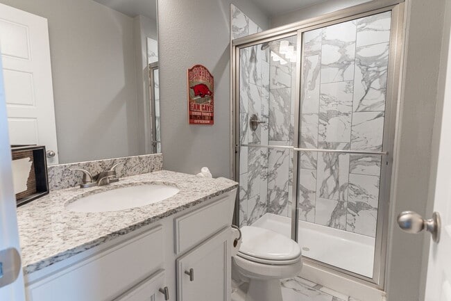 Building Photo - FIRST MONTH FREE!! Fully Furnished Condo!!  3 bedroom 2.5 bath minutes from the U of A!!!!