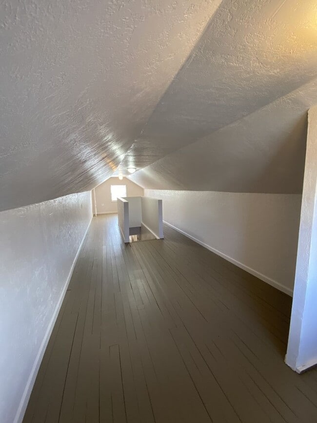 Building Photo - Cozy Chehalis home