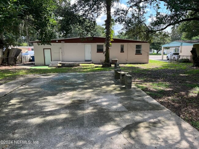 Building Photo - 2414 Rogero Rd