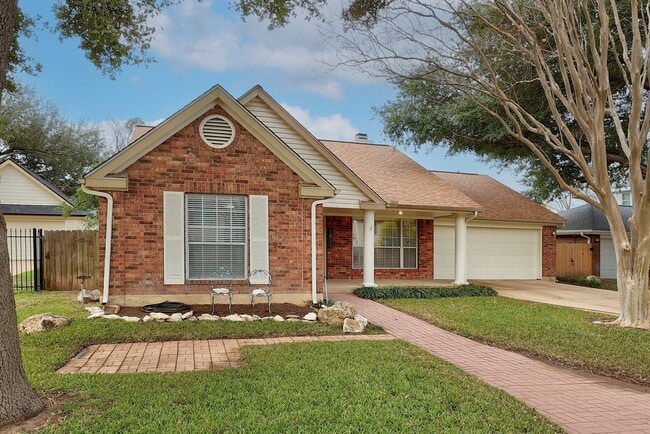 Building Photo - Picturesque 3/2 one Story Cedar Park home across from CPHS