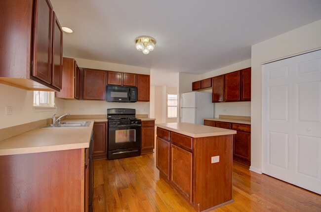 Building Photo - 16416 Borio Dr