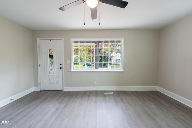 Building Photo - 1001 S Layton Ave