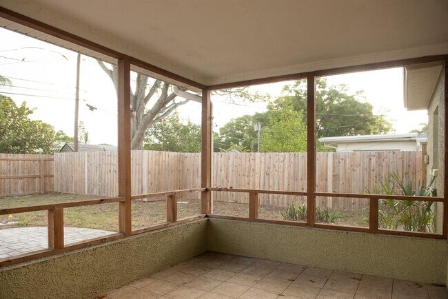 Building Photo - 4377 32nd Terrace N