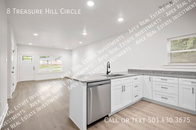 Building Photo - 8 Treasure Hill Cir