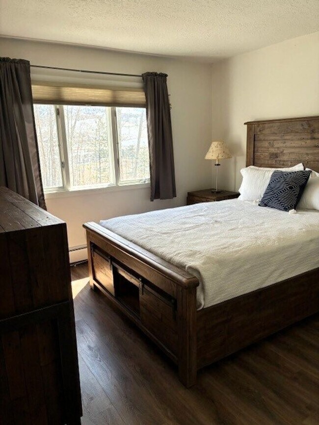 Building Photo - Long Term Rental- Chateau Claire 52