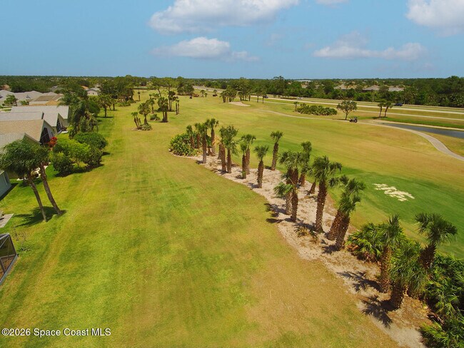 Building Photo - 1937 Golf Vista Blvd