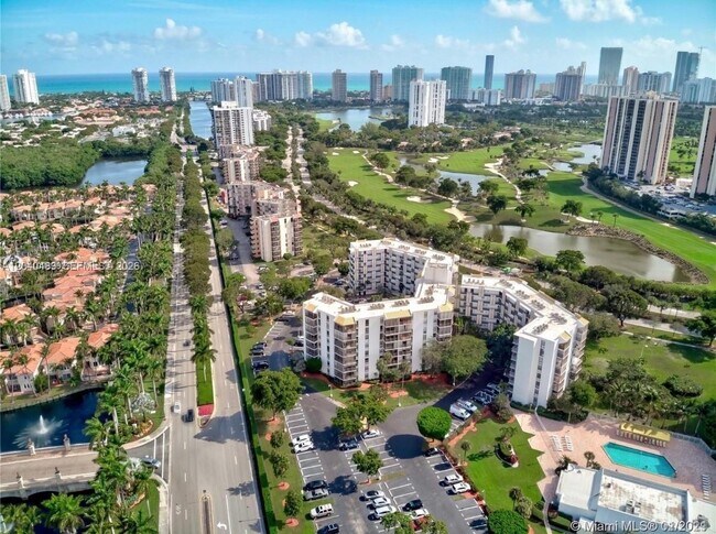 Building Photo - 20500 W Country Club Dr