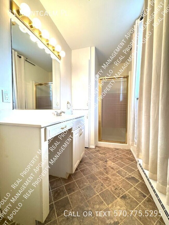 Building Photo - 81 Montcalm Pl