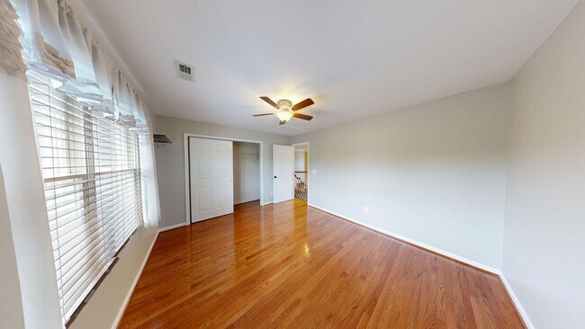 Building Photo - 43799 Abbott Pl