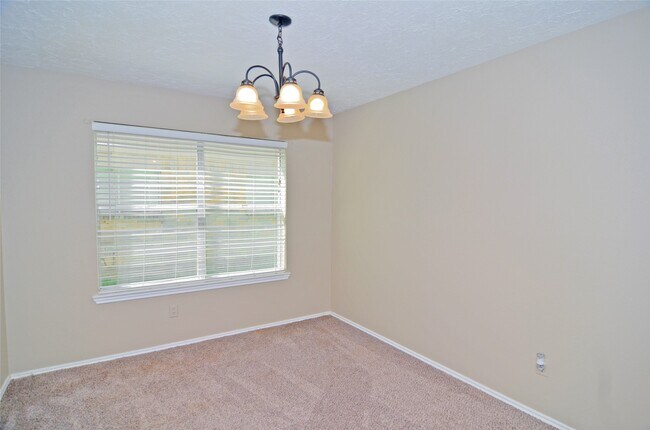 Building Photo - 745 Otter Creek Dr