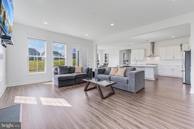 Building Photo - 23765 Fairfield Knl Ct